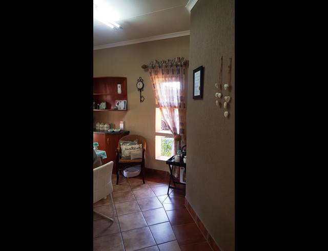 2,287M² BUSINESS FOR SALE IN VANDERBIJLPARK SE 3
